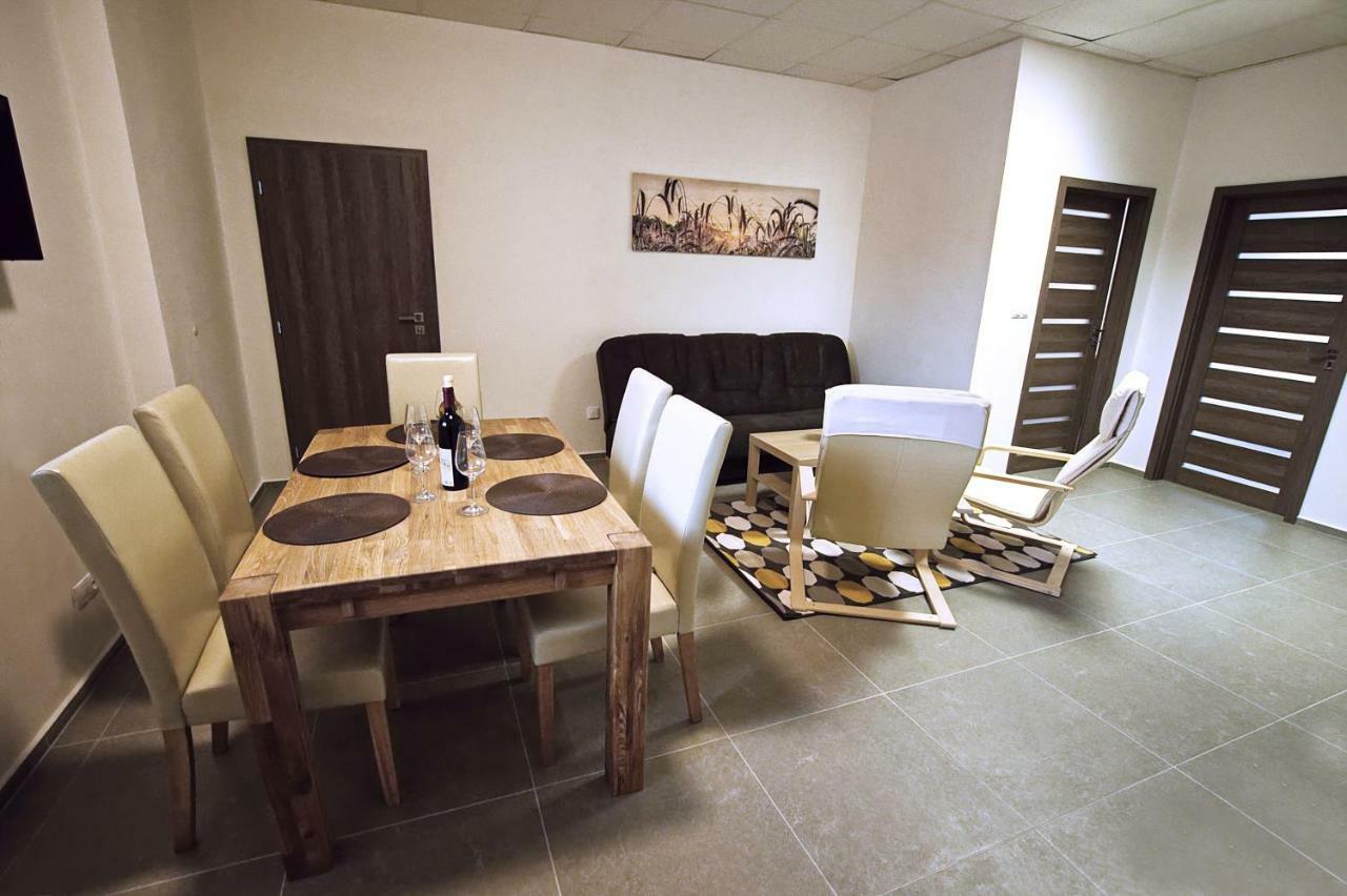 "U Capa" Krasny Apartman V Sedleci Sedlec  Luaran gambar